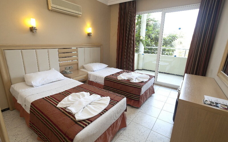 Candan Apartments photo 10