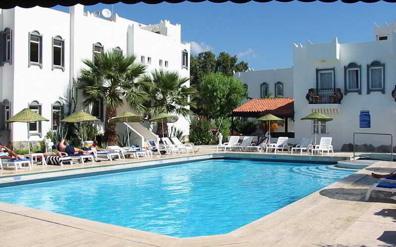 Siesta Beach Apartments photo 2