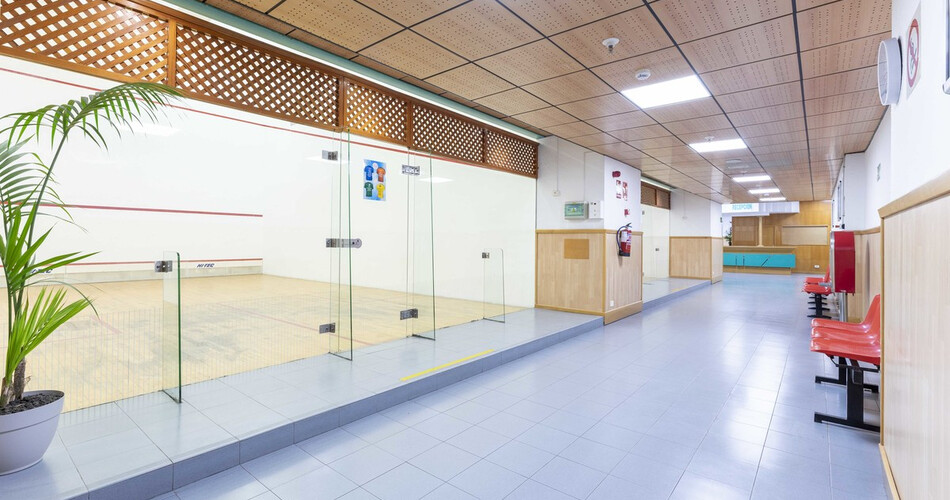 Beverly Hills Suites photo 15