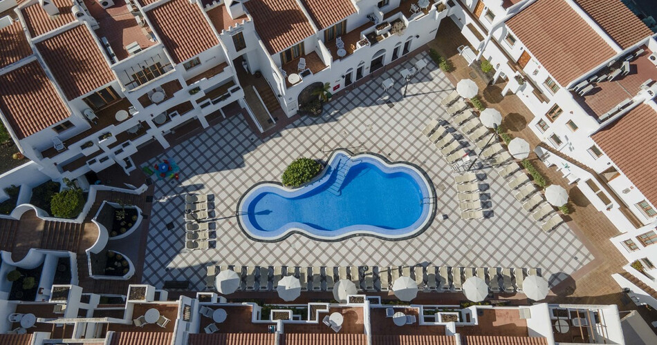 Beverly Hills Suites photo 27