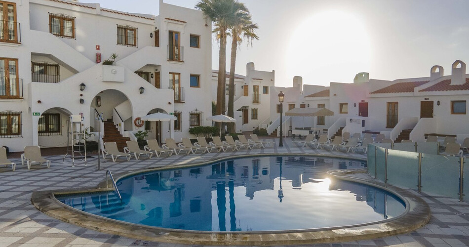 Beverly Hills Suites photo 4